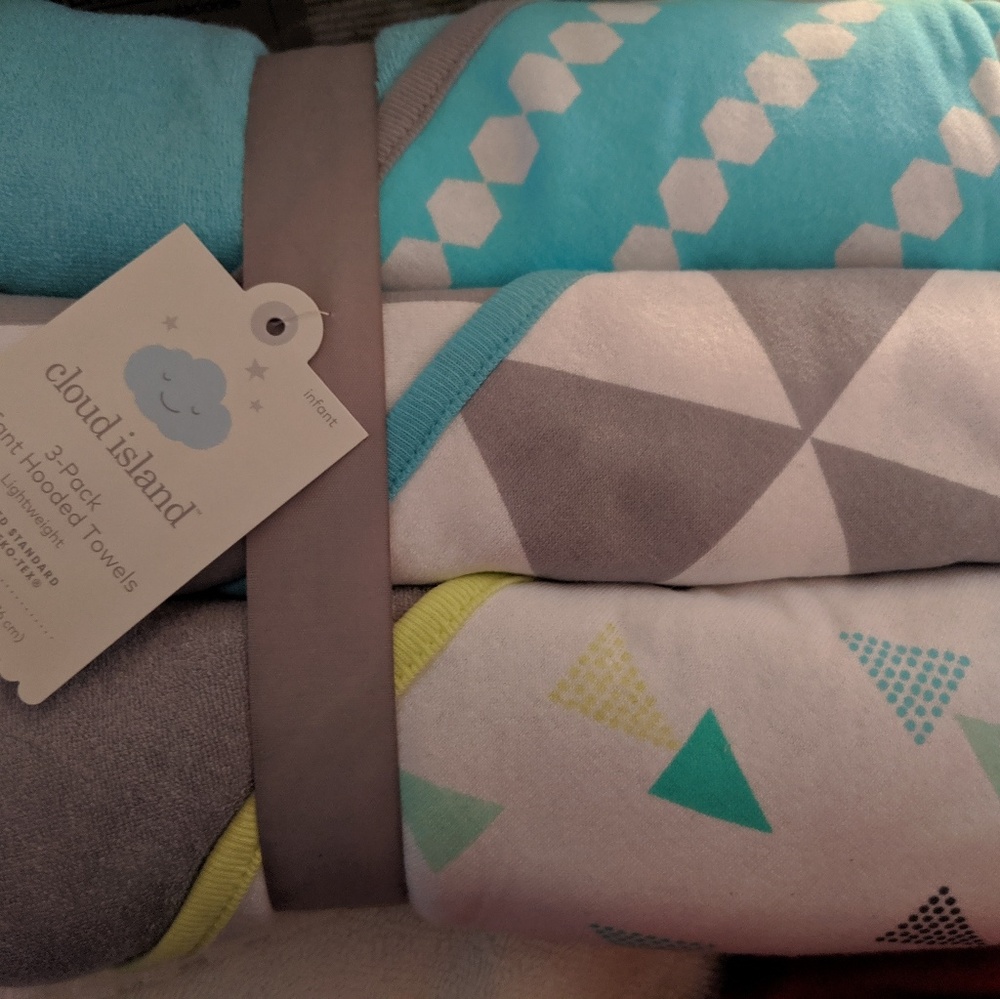 Cloud island 3-Pack Infant Hooded Towels